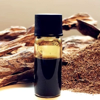 Aceite puro de madera de agar de Vietnam - Aceite de madera de agar natural Oud, extracción supercrítica Foto 1 de 4