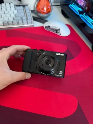 Nikon Coolpix S9900S Digital Camera 30x Zoom Lens Black -2025 - Image 1 of 4