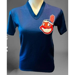 Majestic Shirt Cleveland Indians Vintage Tee Vintage Genuine MLB V Neck Logo - Picture 1 of 5
