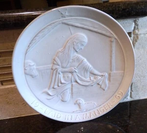 Frankoma Pottery Christmas Plate 1969 John Frank Vintage Laid in a Manger - Picture 1 of 2