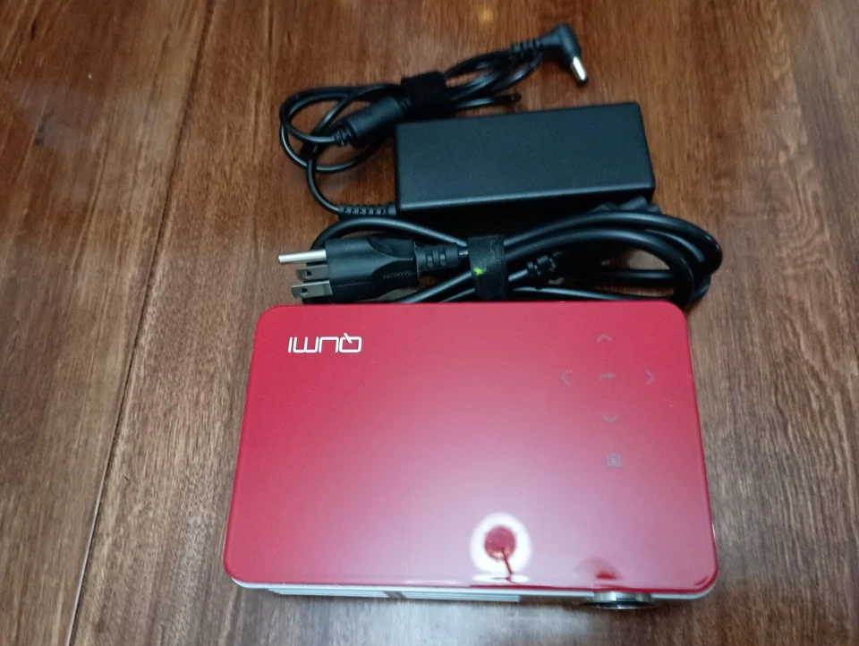 Vivitek Qumi HD pocket Projector ~ Model Q5 RD ~ Red - Image 1 of 2