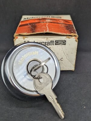 FORD FAIRLANE TORINO 1970 TAPA DE TANQUE DE COMBUSTIBLE DE GASOLINA CON LLAVES FC93 D0OZ-9030C nuevo de lote Foto 1 de 4