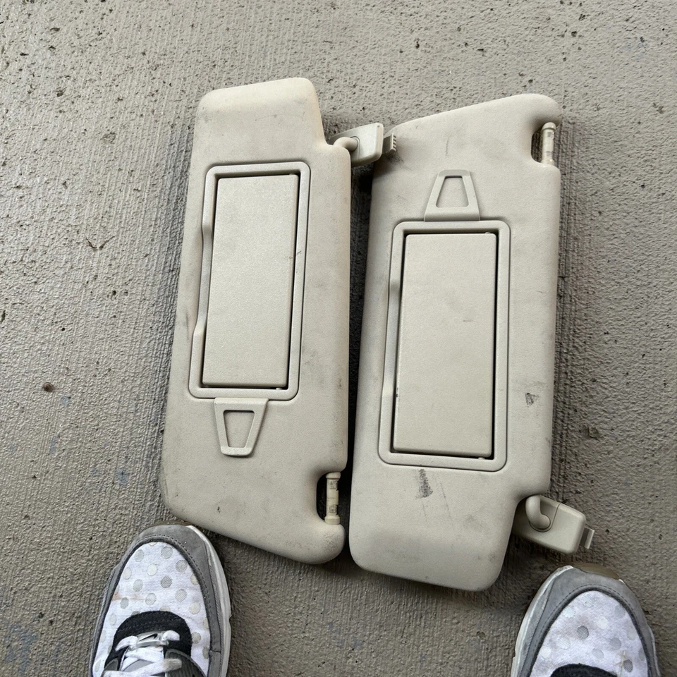 Mercedes Benz GLK350 2010-2015 PAR DELANTERO R/L parasol parasol A2218172320 OEM Foto 1 de 2