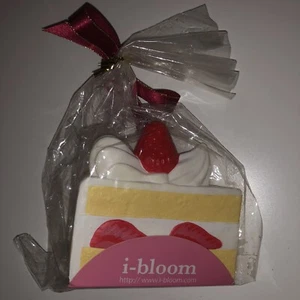 SUPER RARE VINTAGE IBLOOM AOYAMA TOKYO VANILLA SHORTCAKE SQUISHY!!! - Photo 1 sur 3