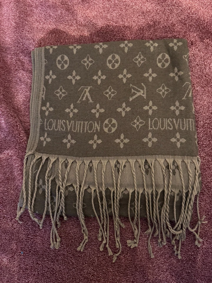 LOUIS VUITTON Marrón Monograma Chal Bufanda/Diadema Envoltura Cachemira/Seda Foto 1 de 3