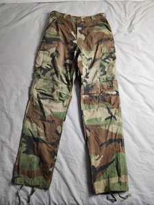 Pantalones Camuflados Bosque Militar de Estados Unidos De Colección Pantalones Para Hombre Talla Pequeña Largo Combate EE. UU. - Imagen 1 de 10