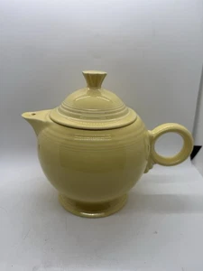 Fiestaware Pale Yellow Teapot Fiesta Retired Pale Yellow Large Tea Pot with Box - Picture 1 of 11