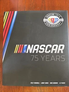 NASCAR 75 Jahre von Mike Hembree, Al Pearce, Jimmy Creed und Kelly Crandall... - Bild 1 von 2