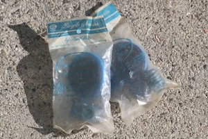 Lot of 2 NOS HUNT WILDE Handlebar Tape SKYBLUE with bar plugs Sealed New Flexon - Picture 1 of 6