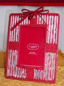 Sparkly Tabletop Picture FRAME 4x6 RED Glitter METAL Peppermint Striped Bow NWT - Imagen 1 de 2