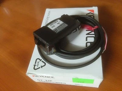  KEYENCE GV-22P CMOS LASER SENSOR EXPANSION AMPLIFIER, PNP, 60 DAY WARRANTY - Image 1 of 4