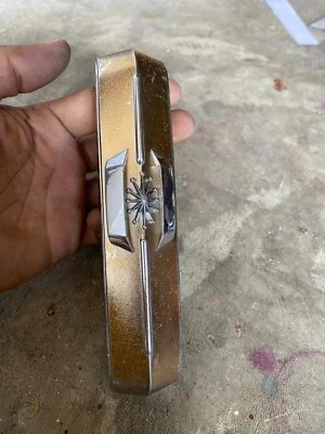 Ajuste para Toyota 2000 Corona Mark II Rx12 parrilla delantera emblema insignia nos Japón Foto 1 de 4