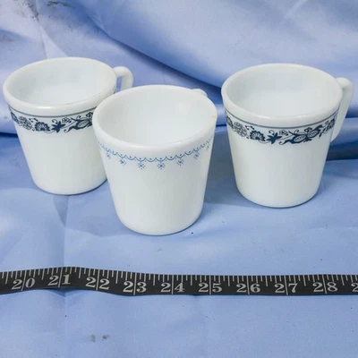 Beaucoup De 3 Corelle Corning Old Town Bleu Onion Pyrex Flocon Neige Collier - Photo 1/4