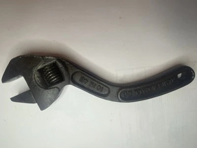 Llave ajustable curva S Bemis & Call Co 10" #48 Springfield, Mass. USA Foto 1 de 4