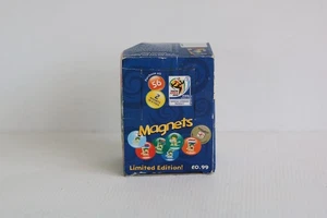 2010 FIFA South Africa World Cup Magnet Tazos Factory Box (28 Sealed Packs) - Picture 1 of 6