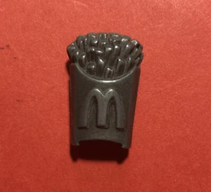 Figura de peltre McDonald Fries 1"" USAopoly MLBP Monopoly #7 - Imagen 1 de 1