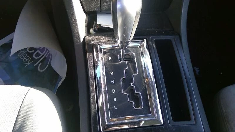 2005-2007 Dodge Magnum Chrysler 300 Floor Shifter Assembly - Image 1 of 1