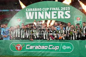 FOTO DEL EQUIPO CARABAO FINAL ESTADIO WEMBLEY FOTO NEWCASTLE UNITED LEAGUE CUP 2025 - Imagen 1 de 10