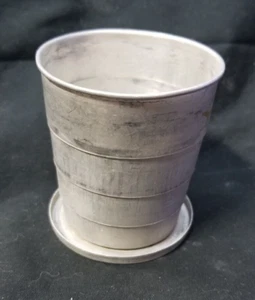 Vintage Collaspible Cup (missing lid) - Bild 1 von 5