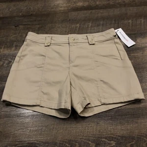 Liz Claiborne Shorts Womens 4 Beige Sweet Champagne 5" Chinos Casual Ladies - Picture 1 of 10