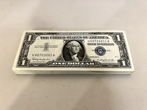 Consecutive 1957 One Dollar Blue Seal Note Silver Certificate Bill $1 Sequential Cover