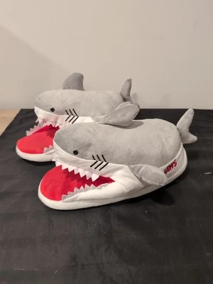 Zapatillas de felpa de tiburón Jaws talla L/Xl Foto 1 de 4
