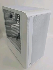 Thermaltake LCGS Quartz i460 R4 Gaming Case z zasilaczem - Zdjęcie 1 z 10