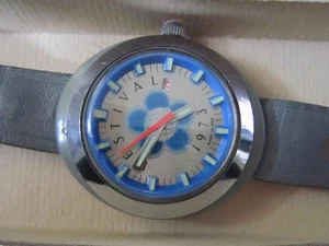 Plastikuhr Ruhla Weltfestspiele 1973 original Box funktioniert gut DDR Armband - Bild 1 von 5