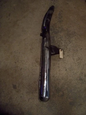 Silenciador cilindro central izquierdo Suzuki GT380 GT 380 1972 Foto 1 de 3