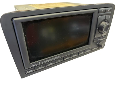 AUDI A3 8P MONITOR BILDSCHIRM MULTIMEDIA NAVIGATION PLUS DVD RNS-E CODE DABEI - Bild 1 von 4