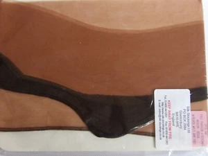 ULTRA RARE Magnolia Mills 3975 Fully Fashioned stockings, medium, beige - Picture 1 of 3