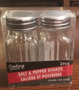COOKING CONCEPTS set Dining Room Restaurant Glass Bottle Salt and Pepper Shakers - Picture 1 of 4