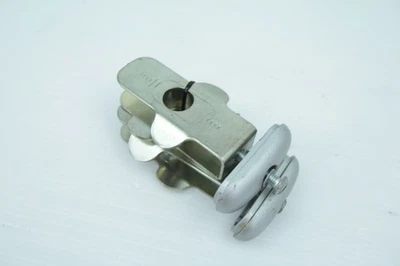 Suzuki SFV 650 Gladius Chain Hoist Foto 1 de 4