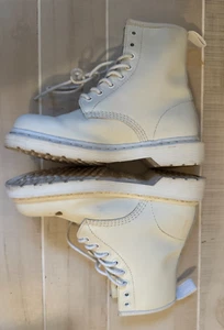 Dr. Martens 1460 Mono ALL white leather combat boots size M6 W7 unisex - Picture 1 of 6