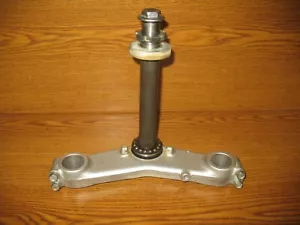 2009 TW200 FRONT FORK LOWER TRIPLE CLAMP YAMAHA TRAILWAY TW 200 5LB-23340-01-00 - Picture 1 of 11