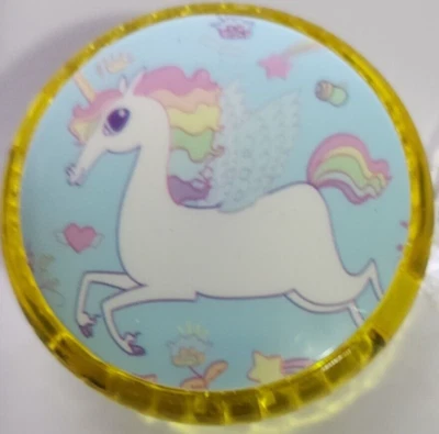 Everbright UNICORNIO YOYO BOLA CON LUZ INTERMITENTE Juguetes Unicornio LED Color Amarillo Foto 1 de 4
