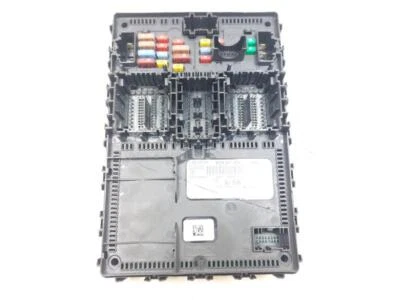 JU5T15604EJH SCATOLA FUSIBILI FORD ECOSPORT I REST (BL - BJ) 1.0 ECOBOOST 12V MA - Immagine 1 di 3