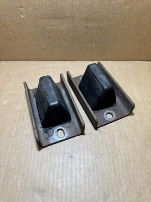 Parachoques trasero Mopar Jounce 52855637AB Dodge RAM 3500 FABRICANTE DE EQUIPOS ORIGINALES Foto 1 de 4