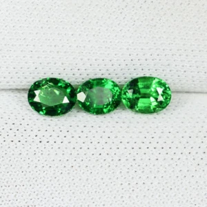 0.87 ct BEST GRADE GREEN  NATURAL TSAVORITE GREEN GARNET  Oval 3pcs  5389  Yel - Picture 1 of 2