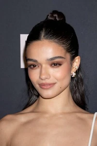 Rachel Zegler Hochglanz Foto 8,5" x 11" umrandet #406 - Bild 1 von 1