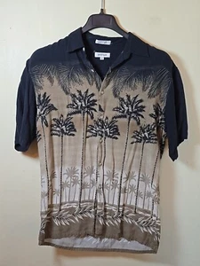 Camisa Hawaiana Pierre Cardin Para Hombres Mediana Tropical Ombre Negra Beige Palmeras - Imagen 1 de 5