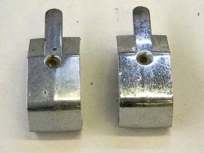 1956/1957 Lincoln Continental Mark II Interior Coat Hooks - Imagem 1 de 2