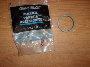 GENUINE MERCURY BEARING CARRIER COVER SCREW IN METAL 30537 SEE DETAILS FOR FIT - Picture 1 of 4