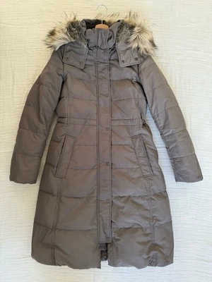 Abrigo largo acolchado gris para mujer UNIQLO relleno talla pequeña ¡Muy cálido! Foto 1 de 4