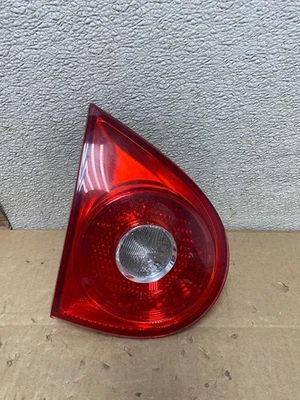Volkswagen Golf 2006-2009 conductor izquierdo luz trasera lateral izquierda maletero interior U2952 DW Foto 1 de 4