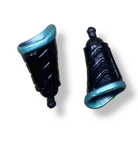 Mezco One:12 Collective Black Bolt guantlets 1:12 scale Cover