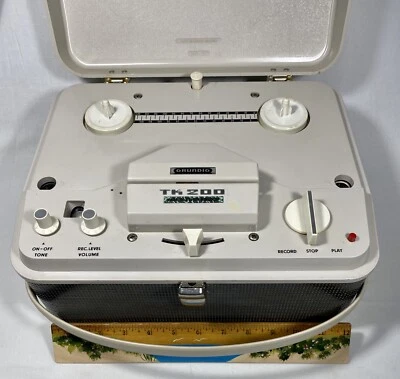 Vtg Grundig TK200 Portable Suitcase Reel to Reel Tape Player Recorder Powers Up - Image 1 of 4