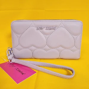 Betsey Johnson Purple Quilted Heart Love Wallet Wristlet Zip Around NEW - Picture 1 of 12