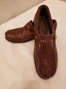 CLARKS BENDABLES Womens Brown Leather Slip On Shoes Size 6.5 M - Picture 1 of 11