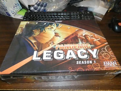 Z-Man Games: Pandemic Legacy Temporada Uno: Precintado Foto 1 de 2